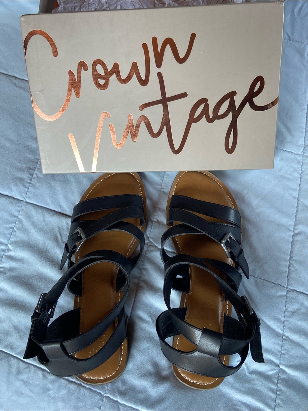 Like New Crown Vintage Black Sandals 9.5